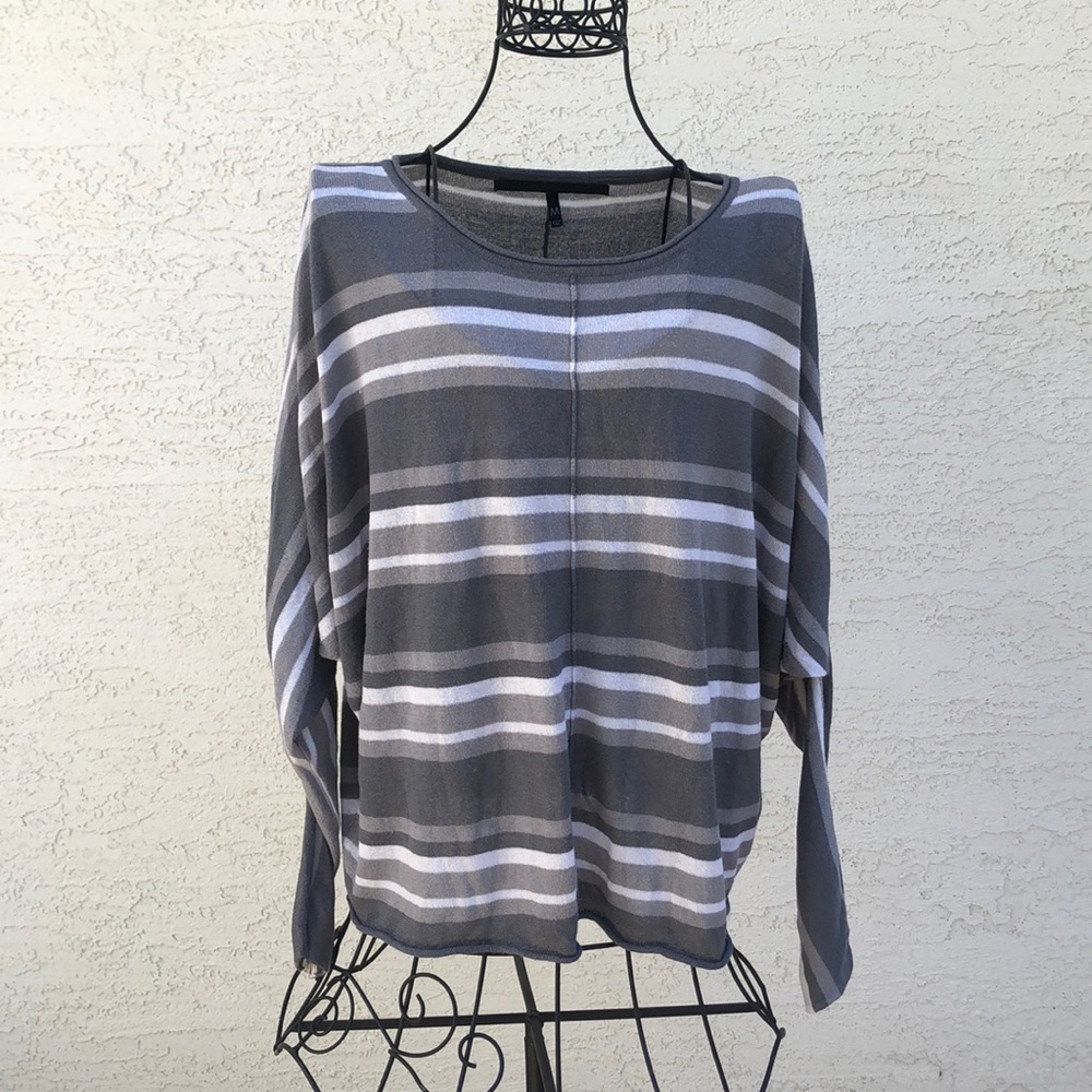 Mac & Jac Crop Sweater  Medium